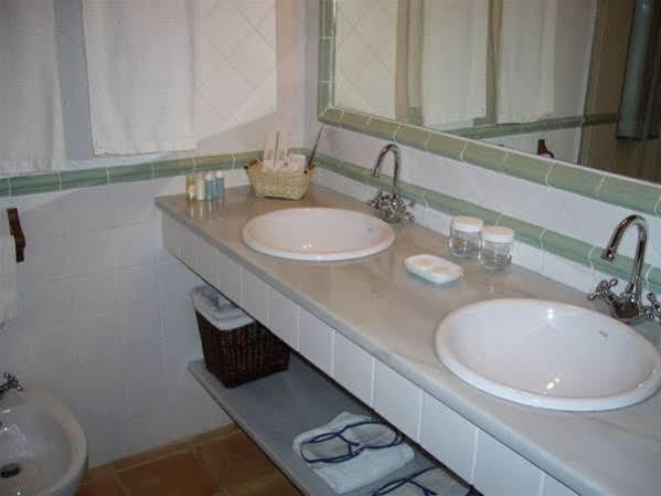 Hostal La Panavera El Perello  ภายนอก รูปภาพ